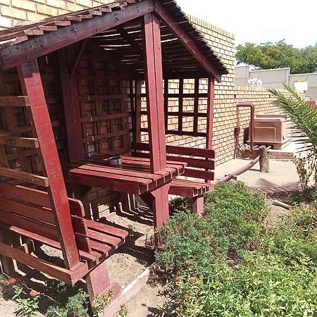 Sunrose Group Of Guesthouses Gariepdam Exterior foto